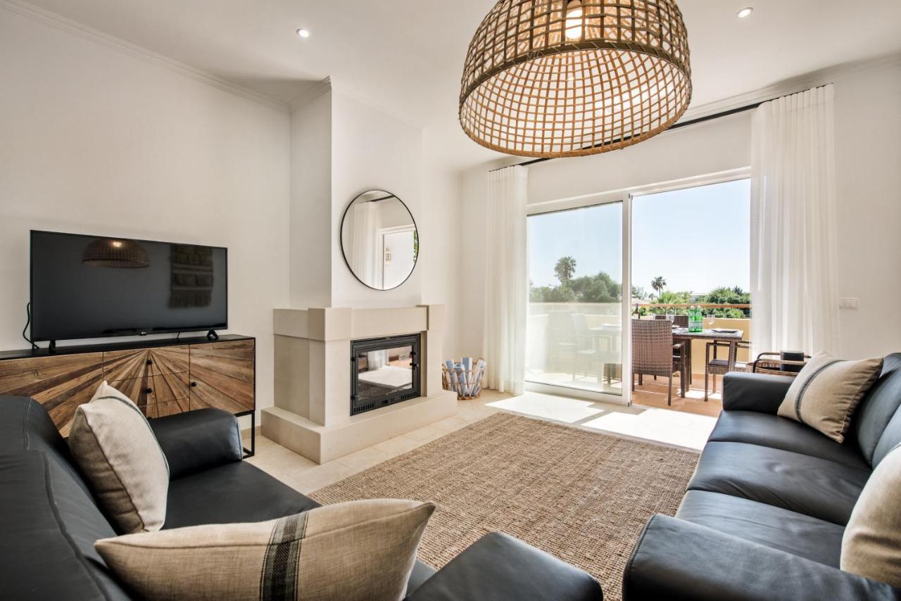 Luxurious First Floor Apartment Sleeps 4 Carvoeiro  Buitenkant foto