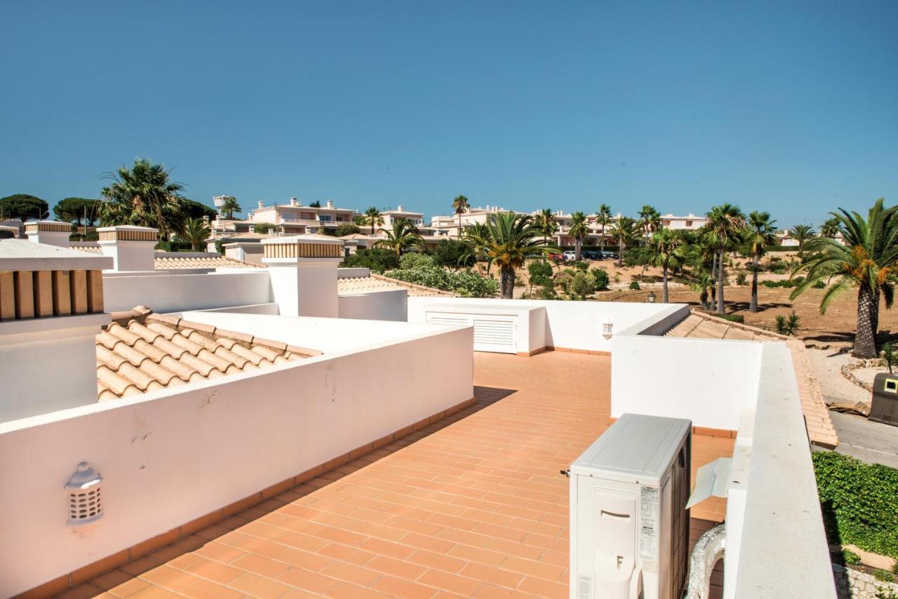 Luxurious First Floor Apartment Sleeps 4 Carvoeiro  Buitenkant foto