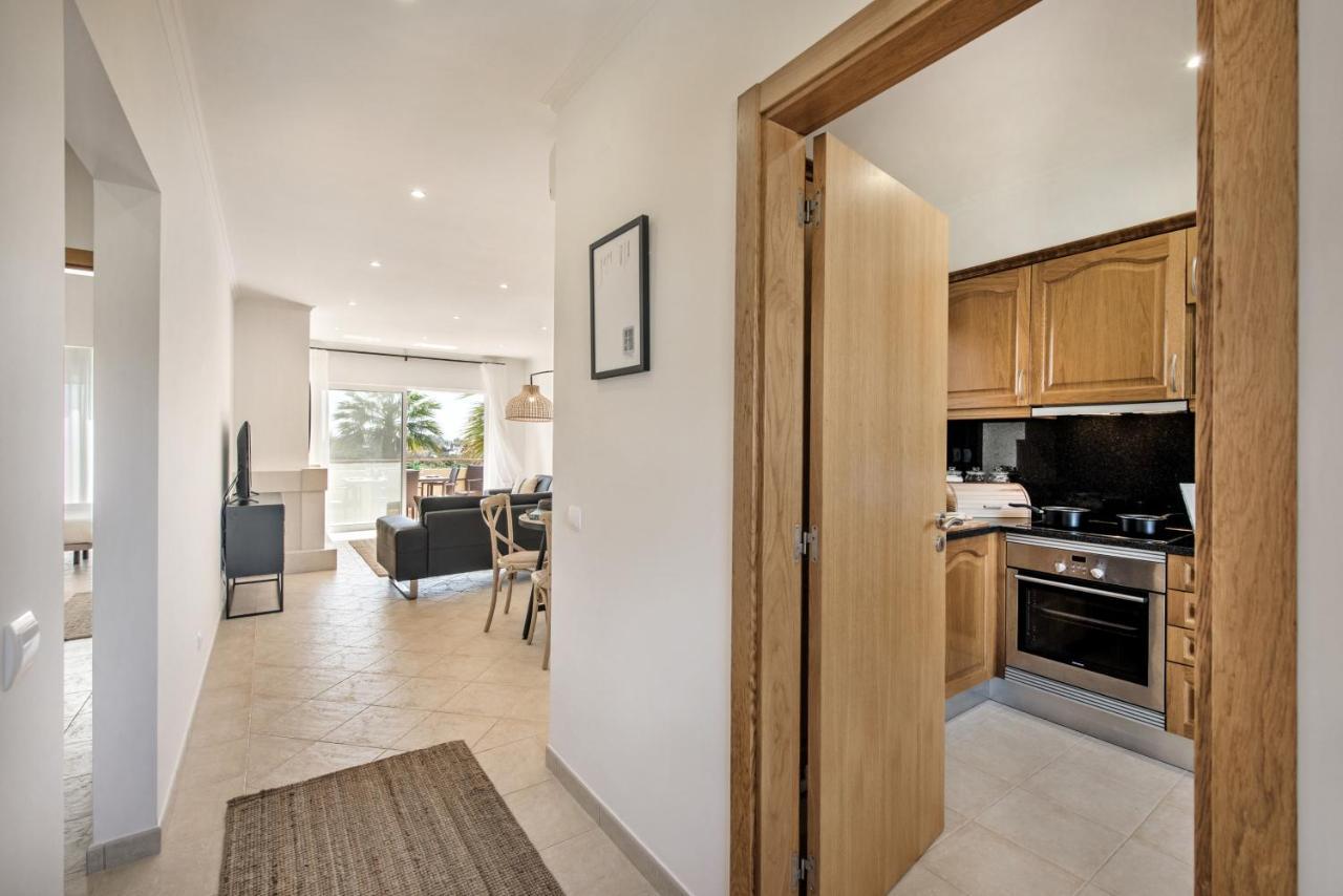Luxurious First Floor Apartment Sleeps 4 Carvoeiro  Buitenkant foto