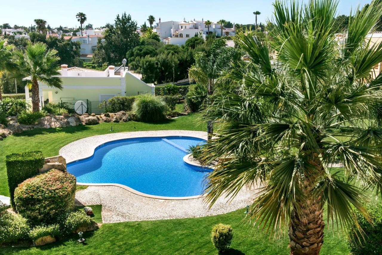 Luxurious First Floor Apartment Sleeps 4 Carvoeiro  Buitenkant foto