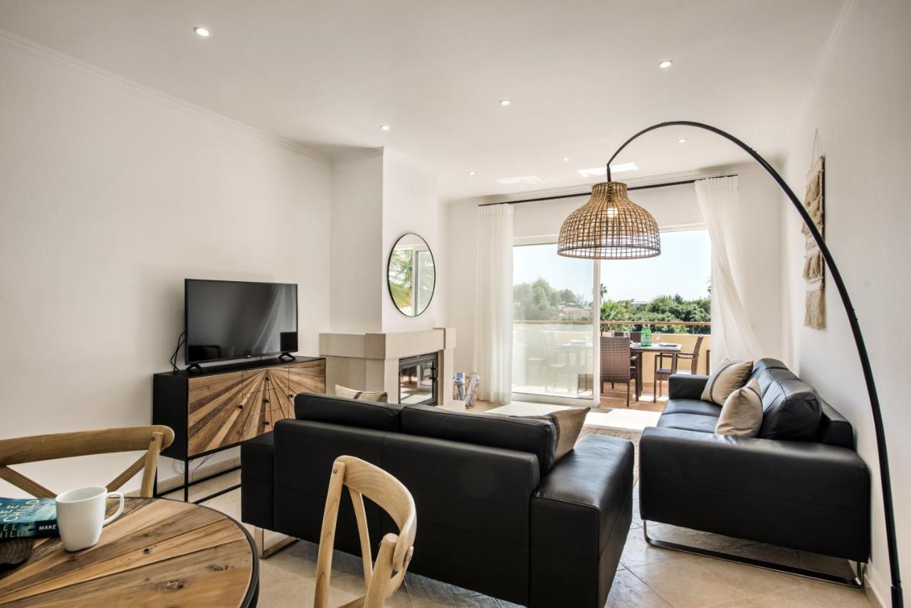 Luxurious First Floor Apartment Sleeps 4 Carvoeiro  Buitenkant foto
